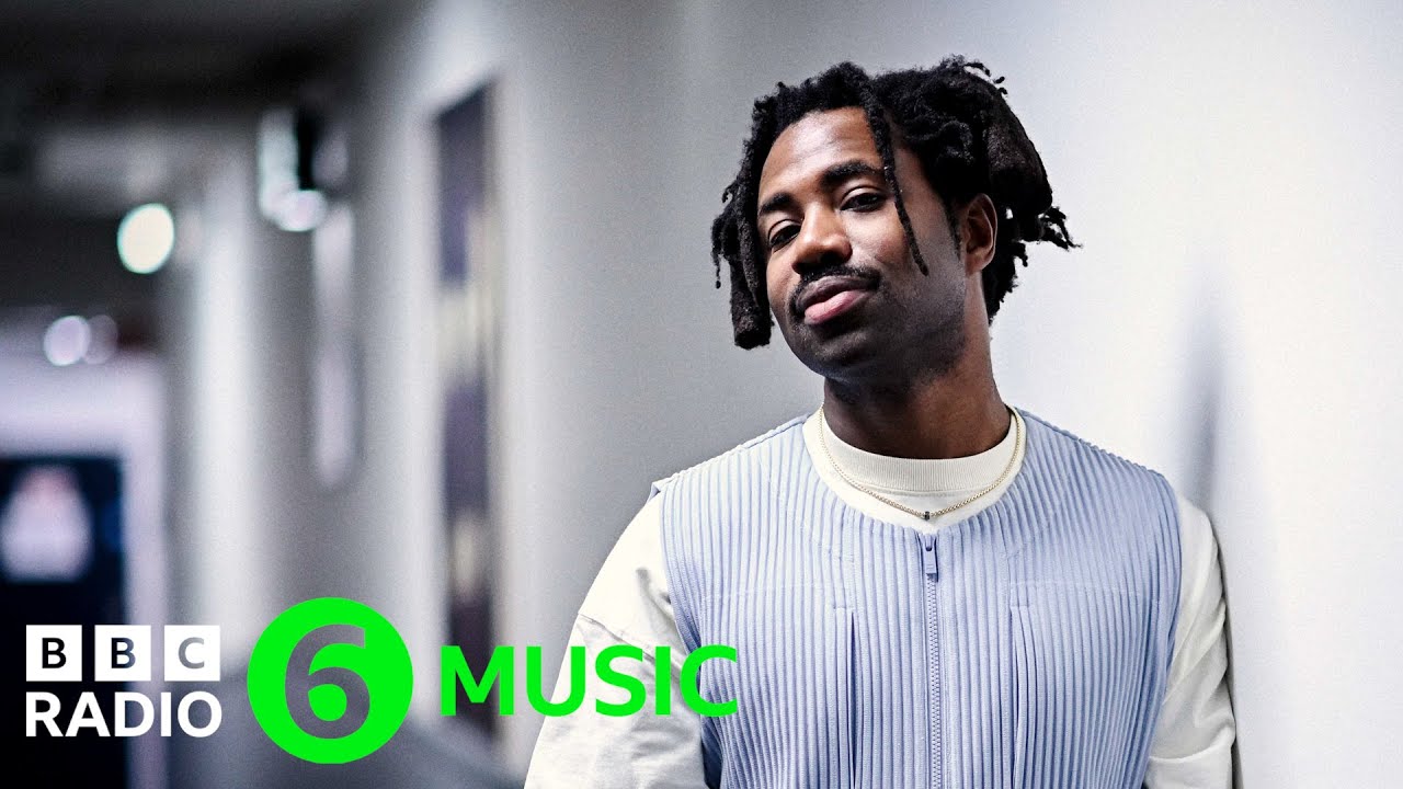 Sampha - Dancing Circles (6 Music Live Session)