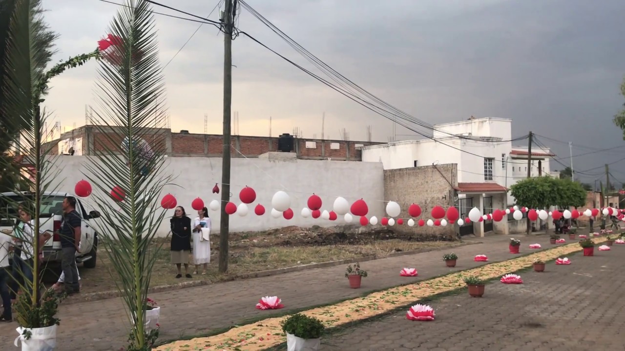 PROCESION CON EL SANTÍSIMO EN LA CELEBRACIÓN DEL CORPUS CHRISTI 2018