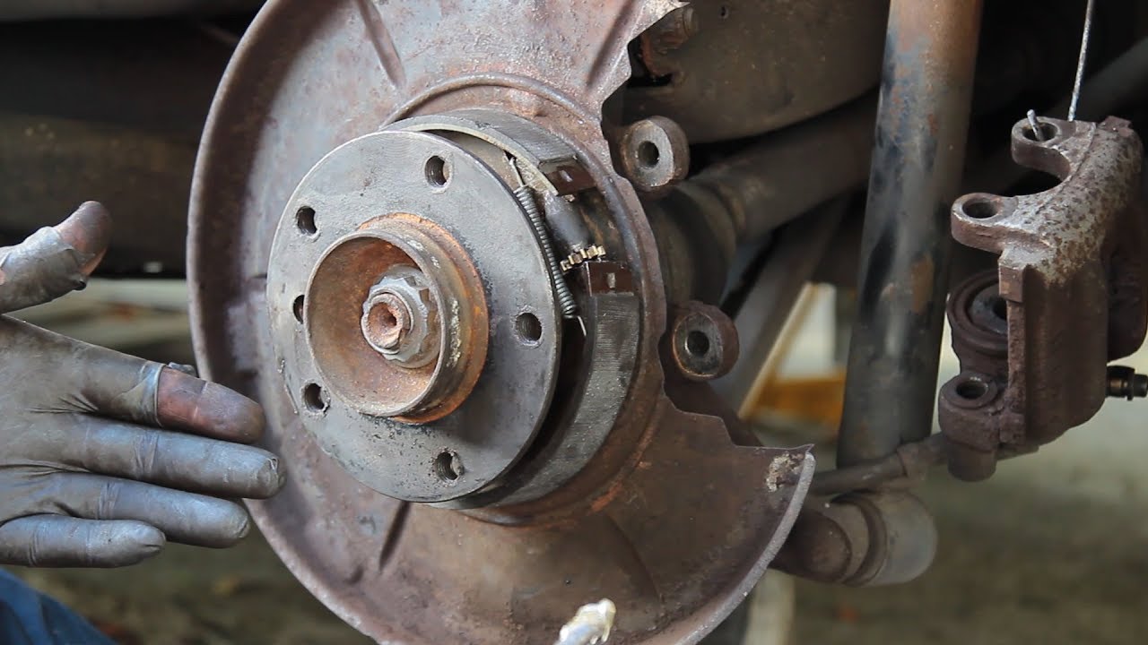 E36 Rear Brake Shoe Replacement (+ Pads!)