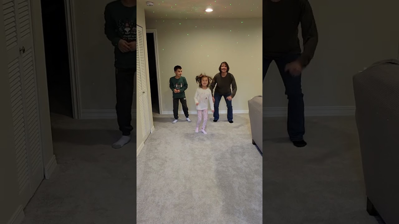 Wheels on the Bus 2023