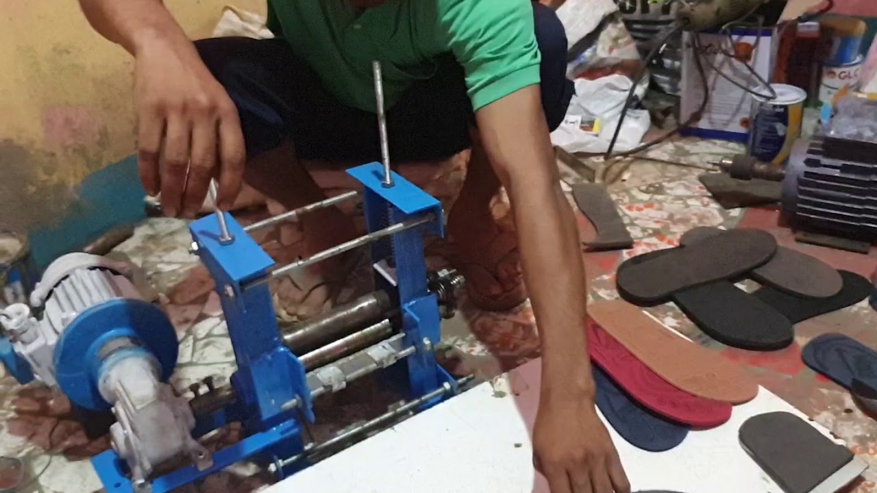 مشروع الشباشب أول شاب يخترع مكنة الغراء للاحزية والشبشب الايش للاستفسار 01145209897