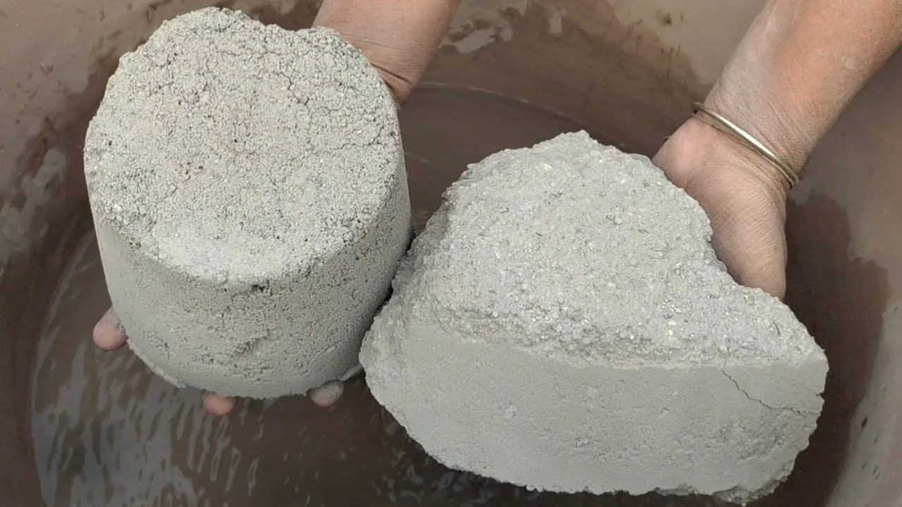 Super duper Gritty sand cement crumbling in water 💦💦#oddlysatisfying 
