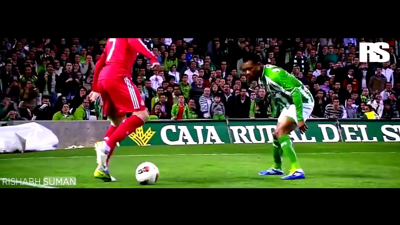 Cristiano Ronaldo  - The Walk - Skills And Goals - 2012