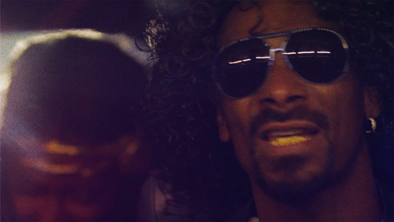 7 Days of Funk - Snoop & Dam-Funk - Hit Da Pavement (Official Video)