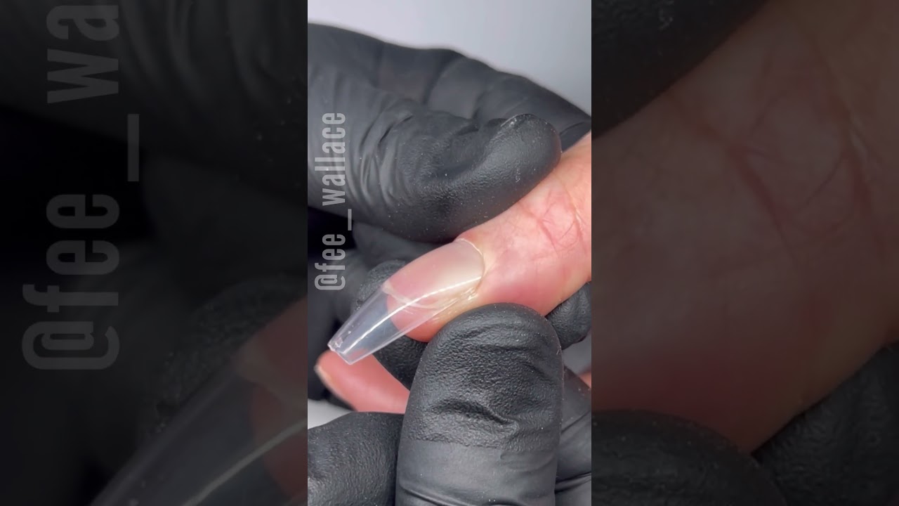 &lsquo;Wait, you apply full cover tips with ACRYLIC LIQUID & POWDER??&rsquo; #feewallace #CND #nails #nailtips