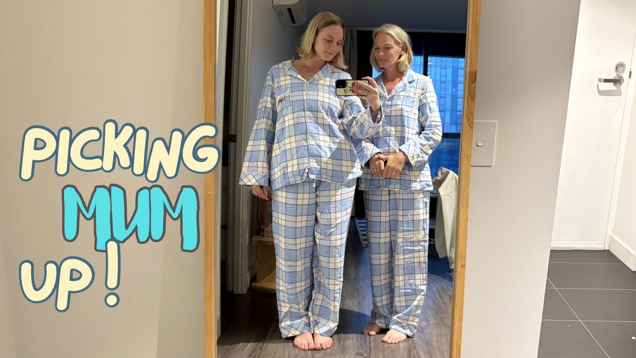 Встречаем маму в аэропорту!