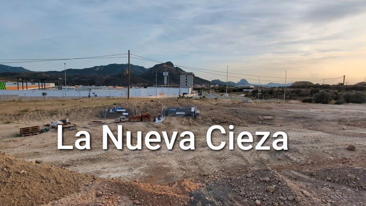 LA NUEVA CIEZA. PASEO POR LOS ALREDEDORES DEL CENTRO COMERCIAL 