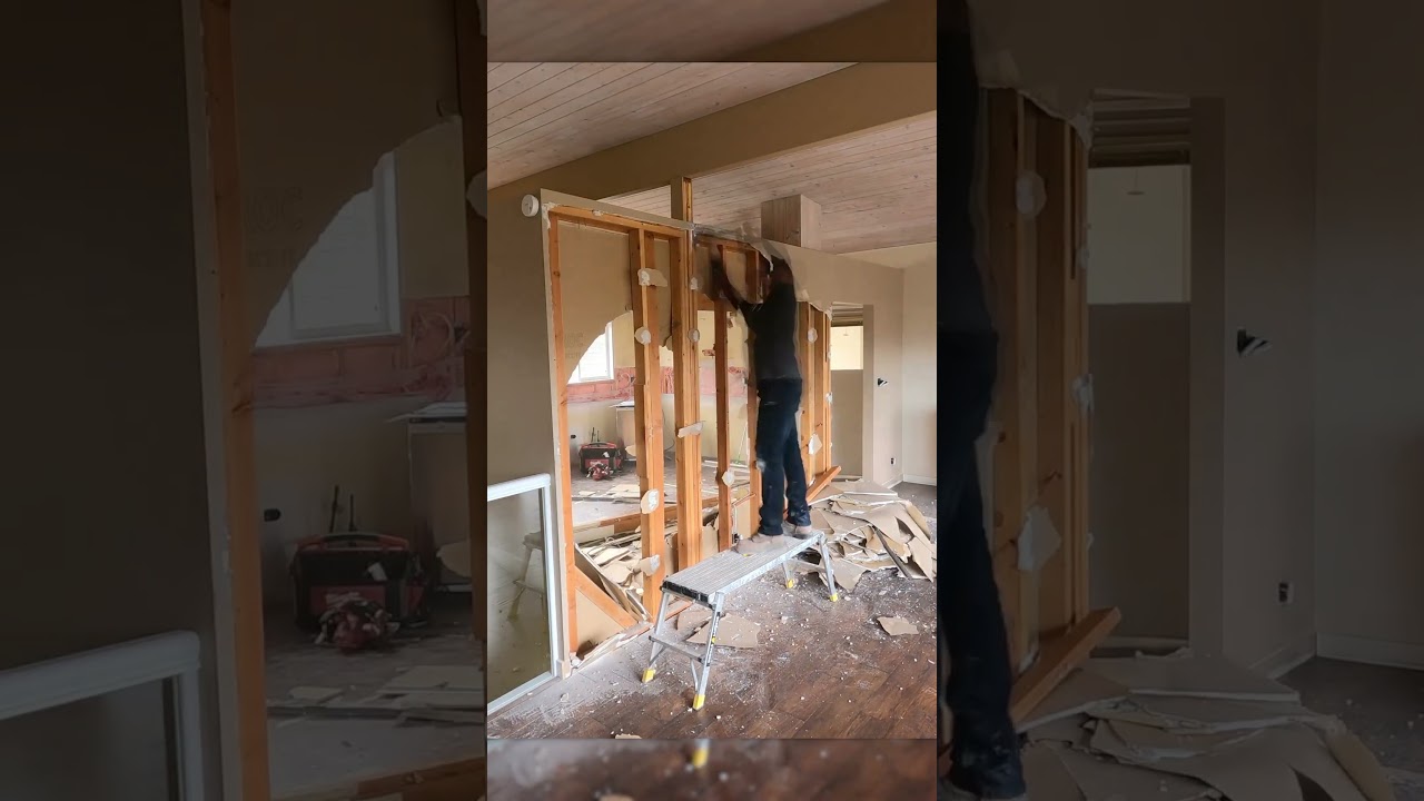 Watch a Wall Crumble: Timelapse of Demolition