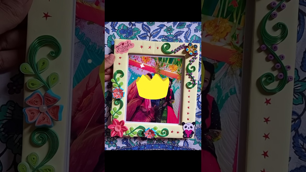 Quilling paper craft photo frame design 