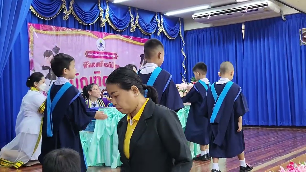 พิธีมอบเกียรติบัตรบัณฑิตน้อย ปี 2565 - โรงเรียนวัดจันทร์ประดิษฐาราม สนข.ภาษีเจริญ