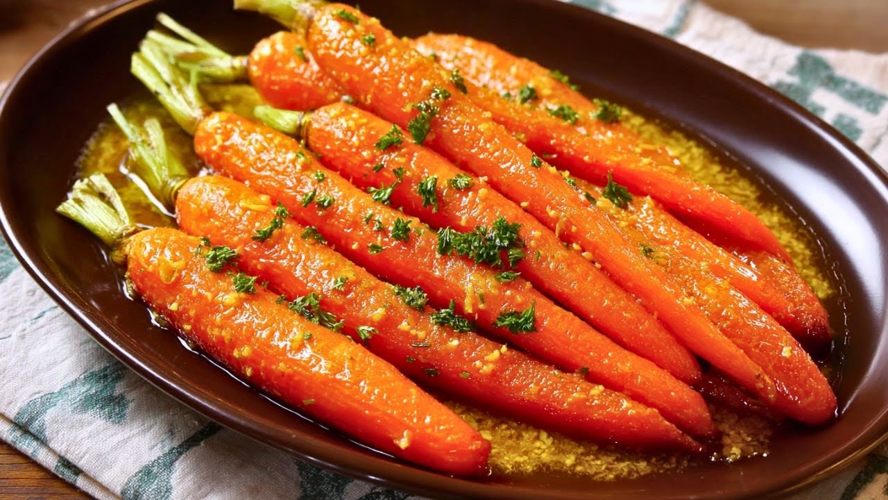 Möhren Gemüse mal anders: glasierte Karotten Rezept ist zu Ostern als Beilage wie geschaffen!