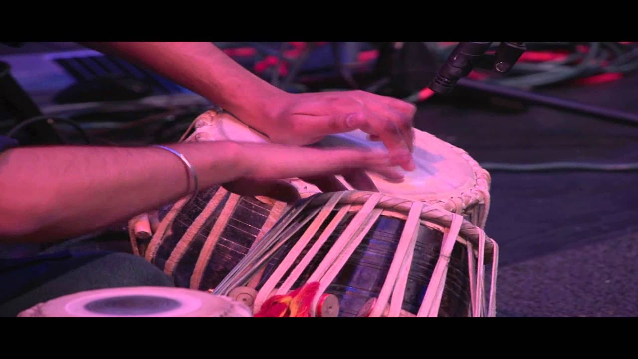 Pyar Nahin Hai Sur Se Jisko  (Live)