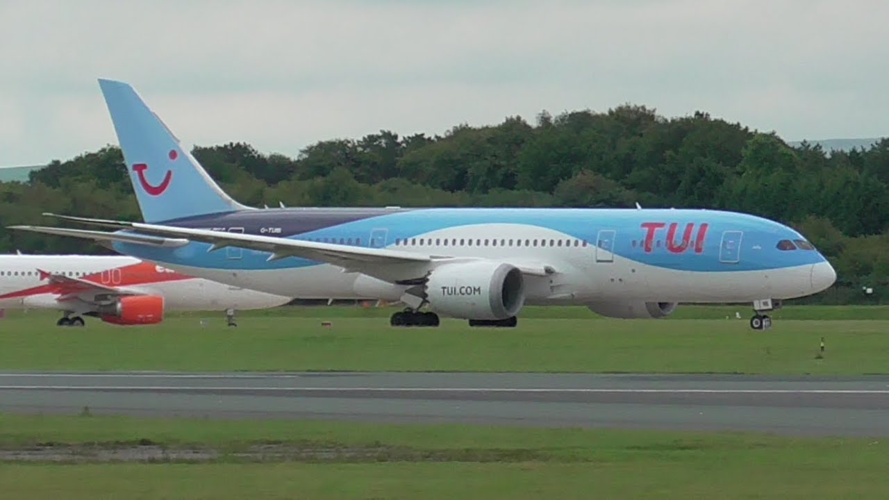 Planes at Manchester airport part 1 (READ DESCRIPTION)