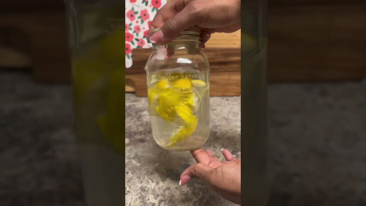 Easy DIY Homemade All-Purpose Cleaner #ecofriendly #sustainability #diy #hacks