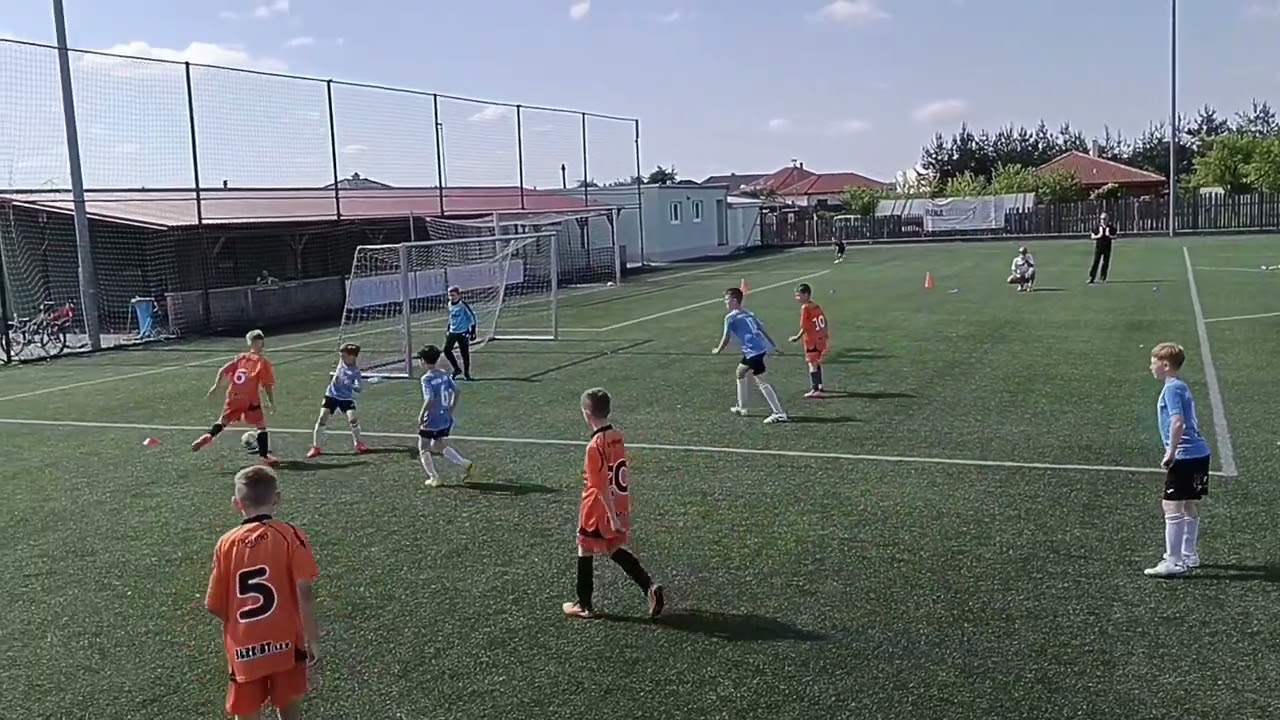 Great assist, great goal! ⚽🔥Pasă excelentă, gol excelent! I am number 6💪