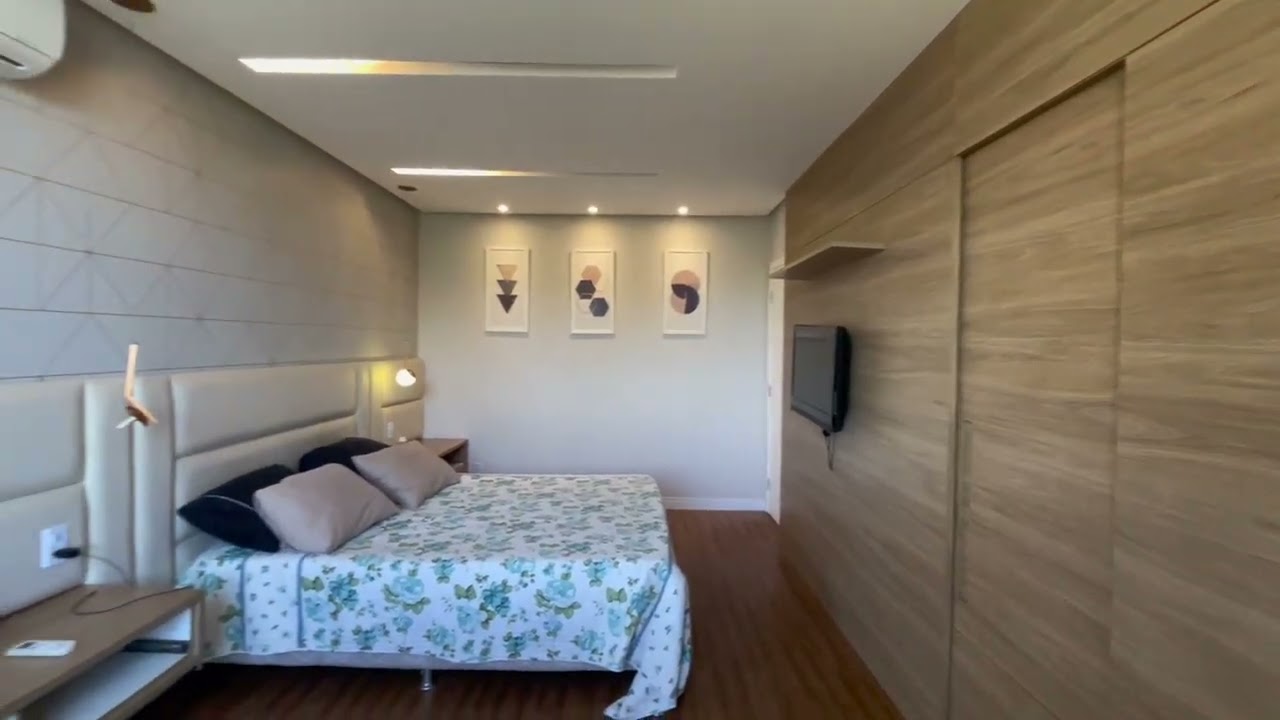 CASA DUPLEX DE ALTO PADRÃO PORTEIRA FECHADA A 100M DA PRAIA DE IPITANGA