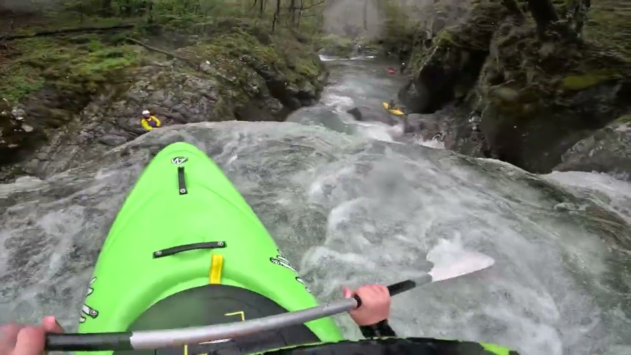 Kayak sur la Borne (Ardèche)