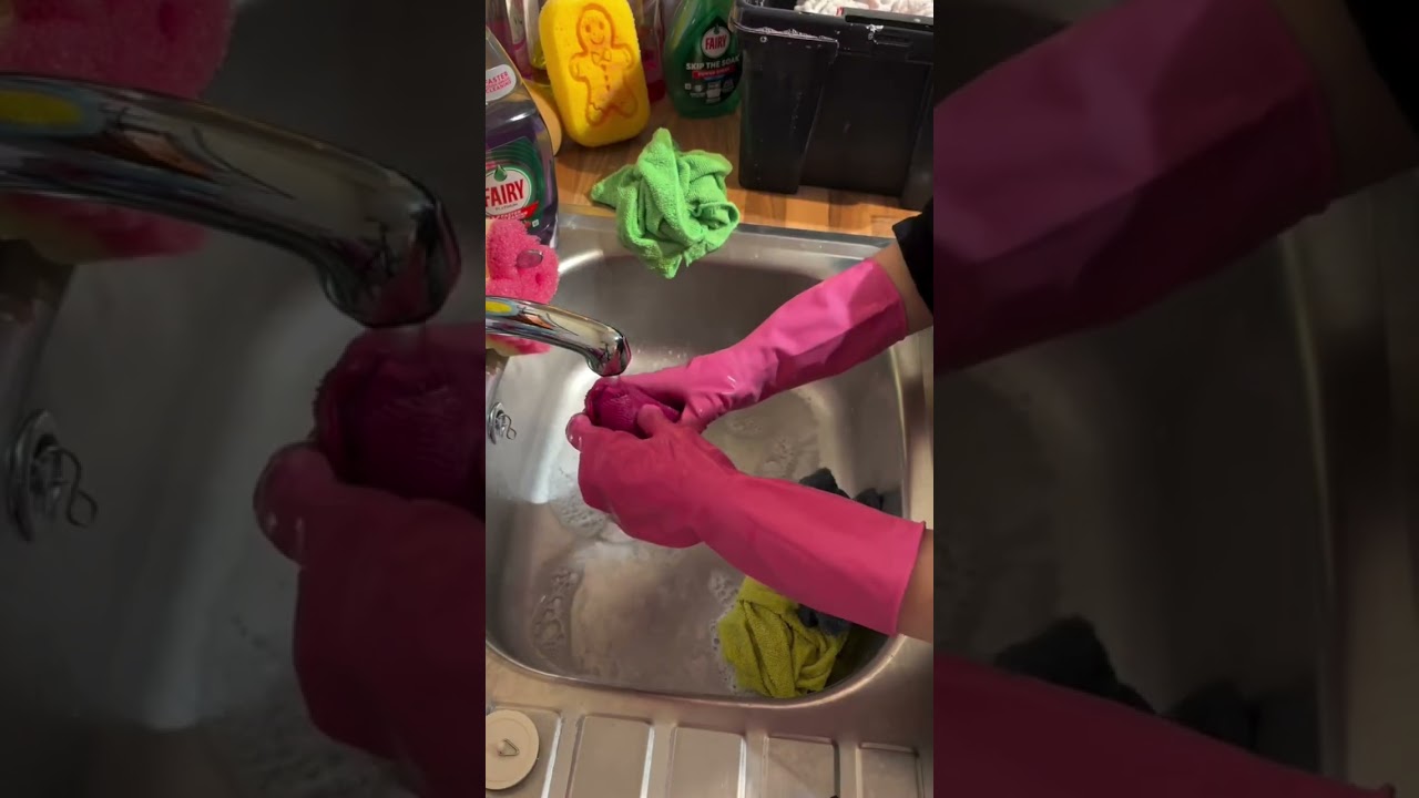 Mop head and rags cleaning ##asmrclean #cleantok #spongerinse #asmrsounds #oddlysatisfying #satisfy