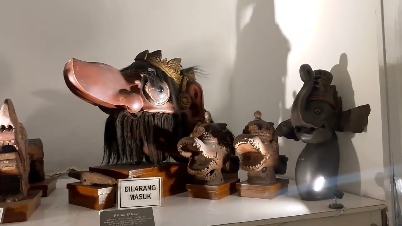 Vlog di Museum Radyapustaka 