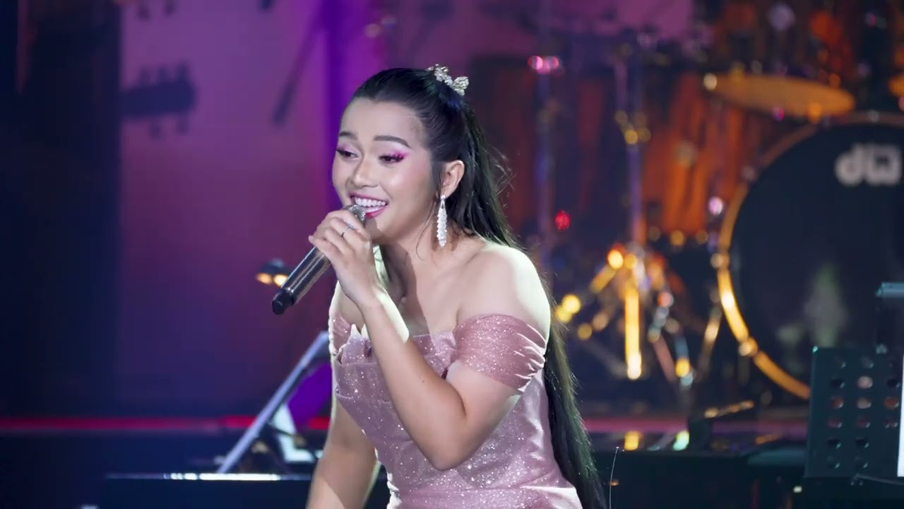 I Have Nothing - Whitney Houston by Putri Ayu Live fron The Djakarta Theater Ballroom, Jakarta