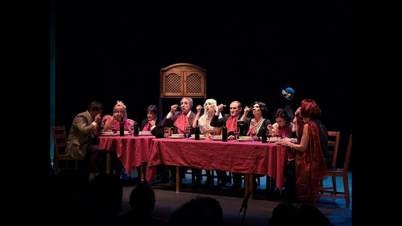 LA BODA DE LOS PEQUEÑOS BURGUESES - TEATRO AL ALBA - RESUMEN