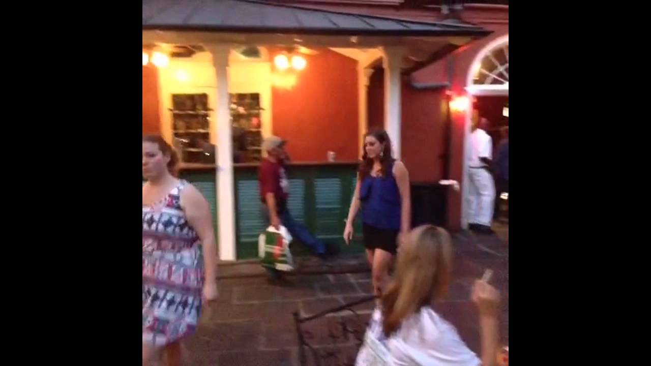Paying a visit to Pat O'Brien's Bar