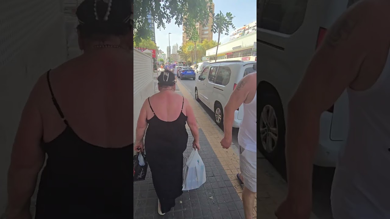 БЕНИДОРМ! Бенидорм!!!!! Не убегайте, если вам не повезет и вас остановит и обыщет полиция!!!