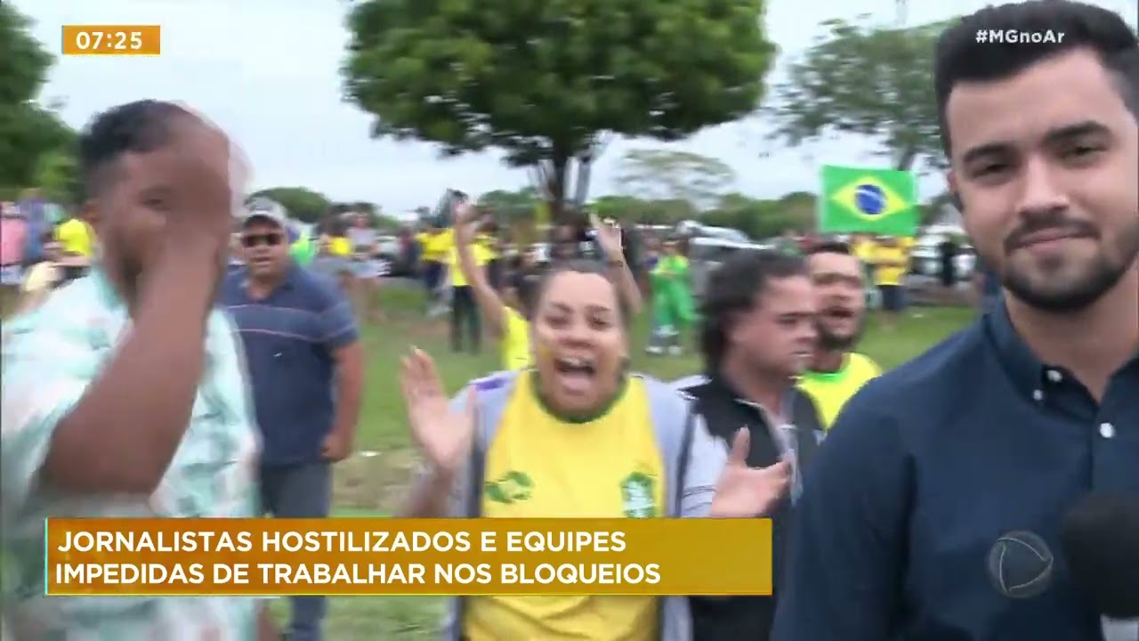 Jornalistas da Record TV s&atilde;o hostilizados em manifesta&ccedil;&otilde;es