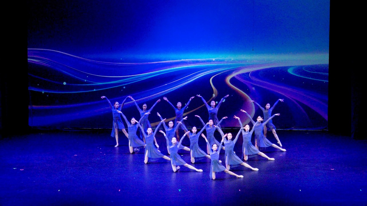 4. Dance：《Bridge Over Troubled Water》