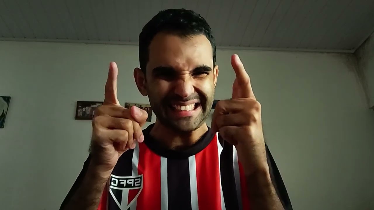 SPFC 3x0 Internacional - Vitória importante - Vídeo desabafo contra essa corja imunda - acabou o ano
