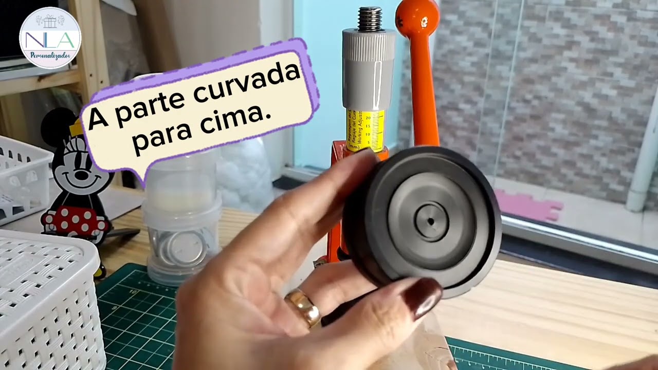 Video caseiro: Como eu uso o balancim de bottons, da Cardenas.
