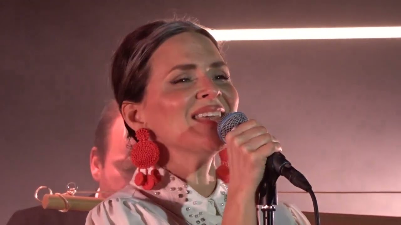 Emiliana Torrini & The Colorist Orchestra - Mikos (Live) Paris, Trabendo - 28/03/2023