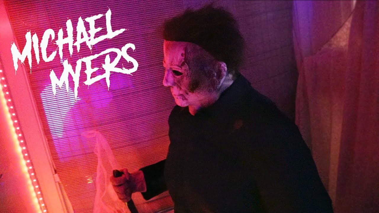 I made a life-size MICHAEL MYERS to Scare the Neighbors! DIY Halloween Decorations
