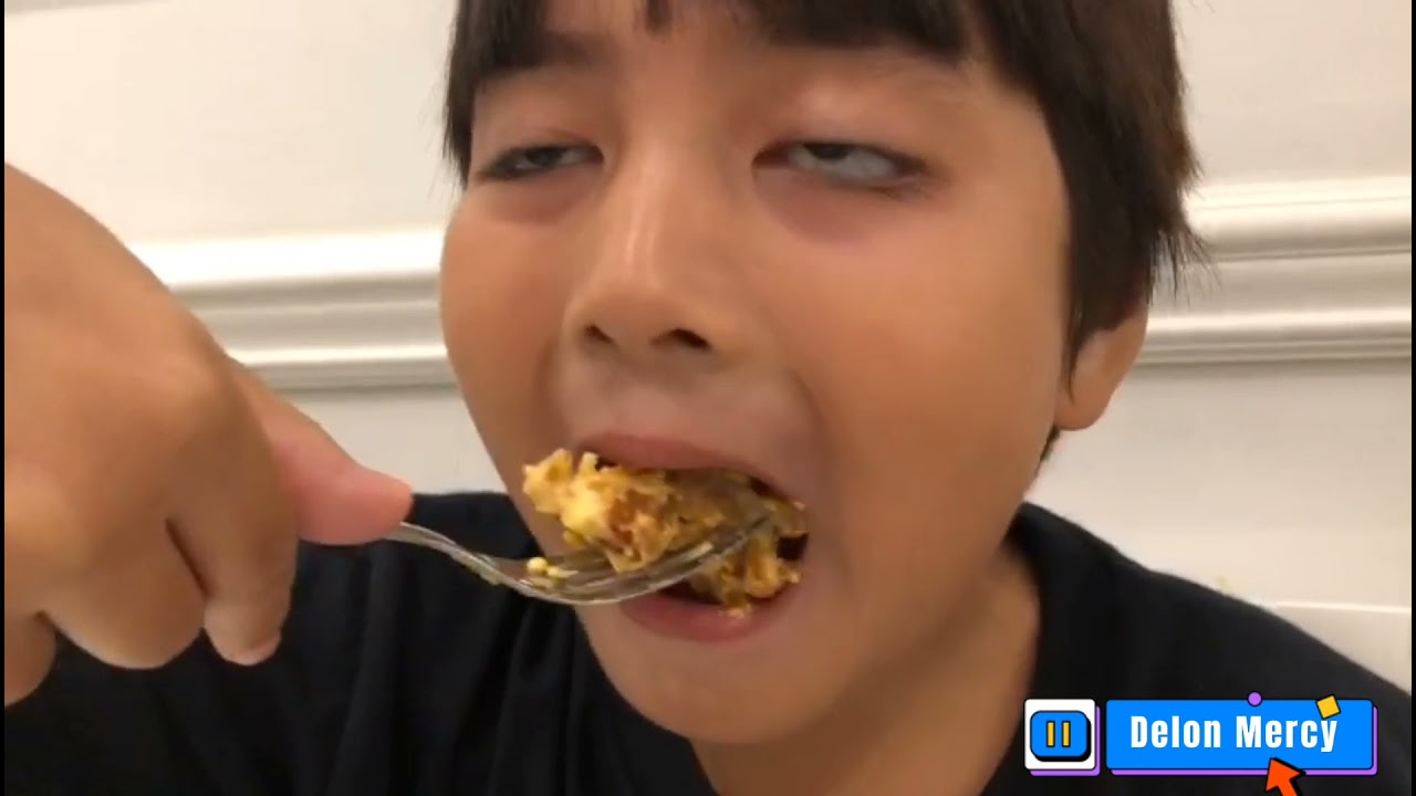 Delon Belom makan seminggu jadi begini gezzz 😂😂 #makanenak#vlogmakan#cafevlog#cafejakarta#kuliner