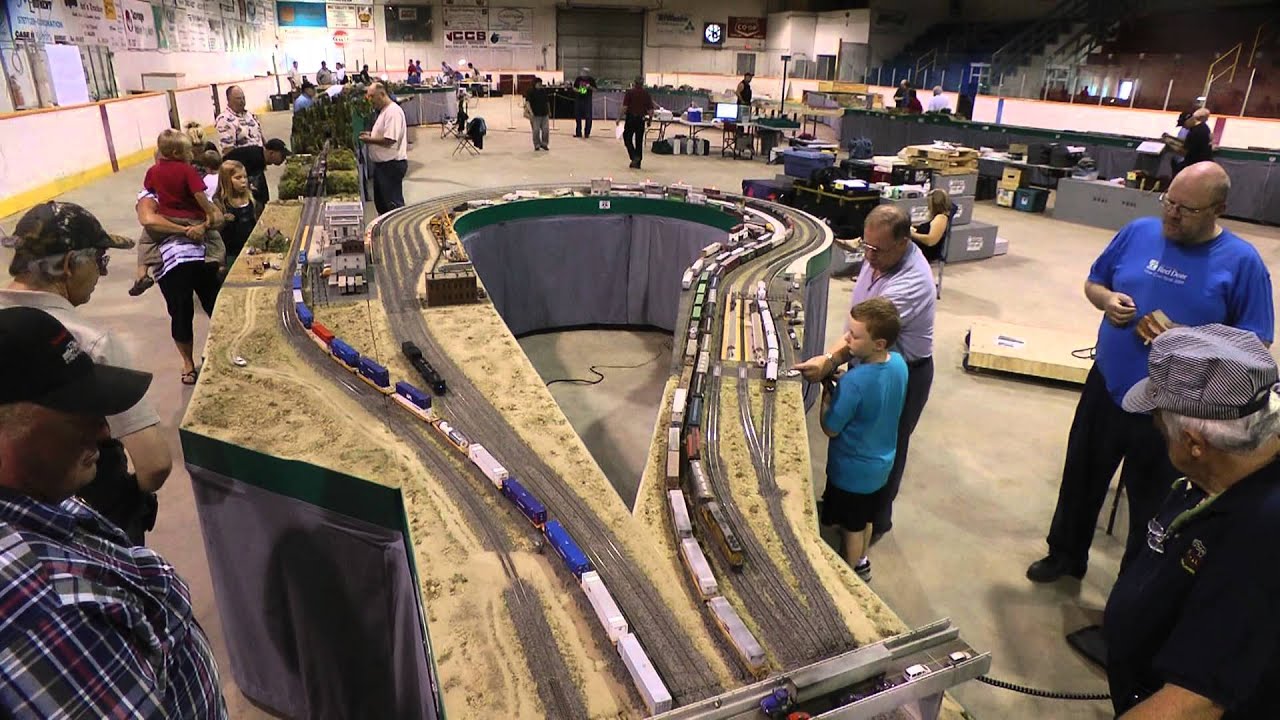 Alberta Free-Mo 2011 HO Model Train Meet in Big Valley, Alberta - Part 1