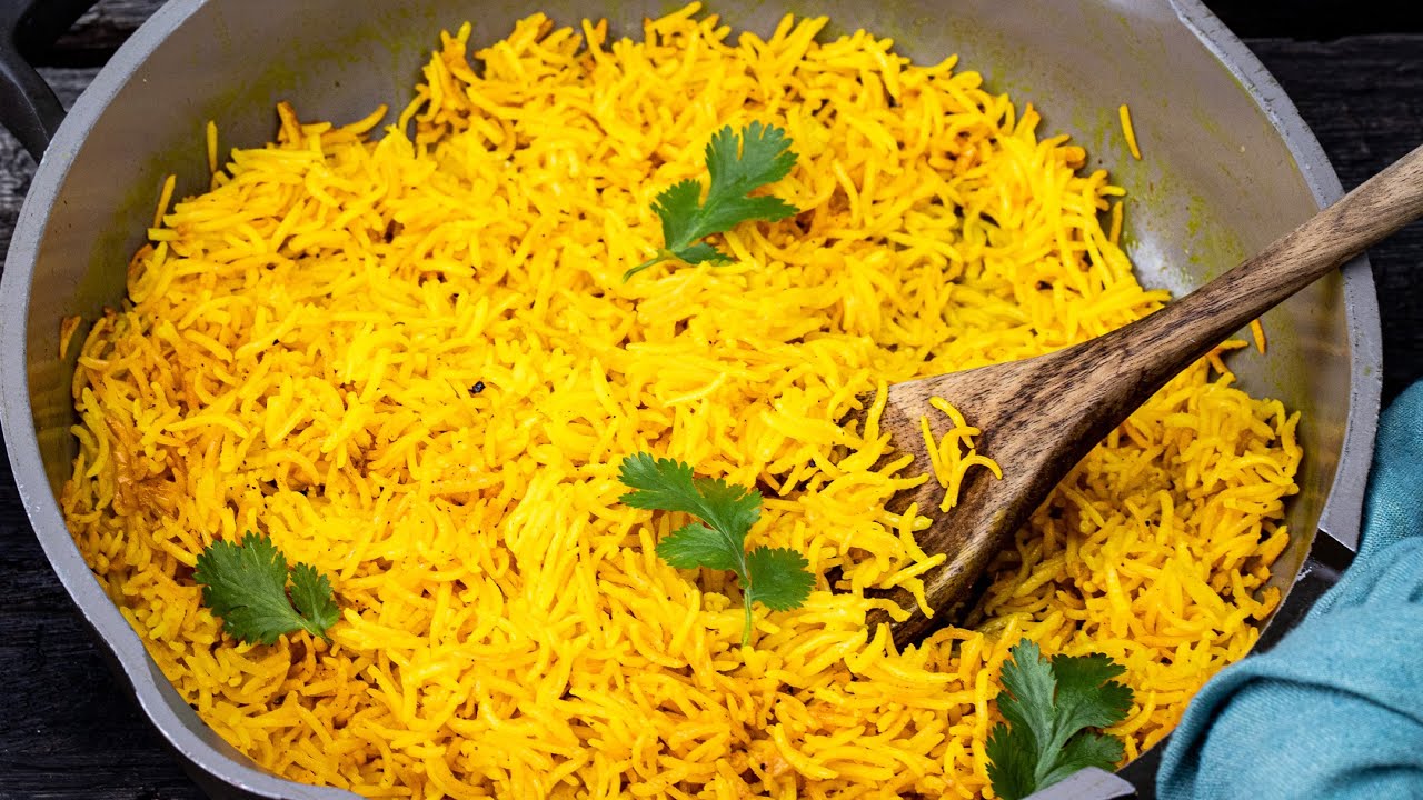 Рис с чесноком и куркумой