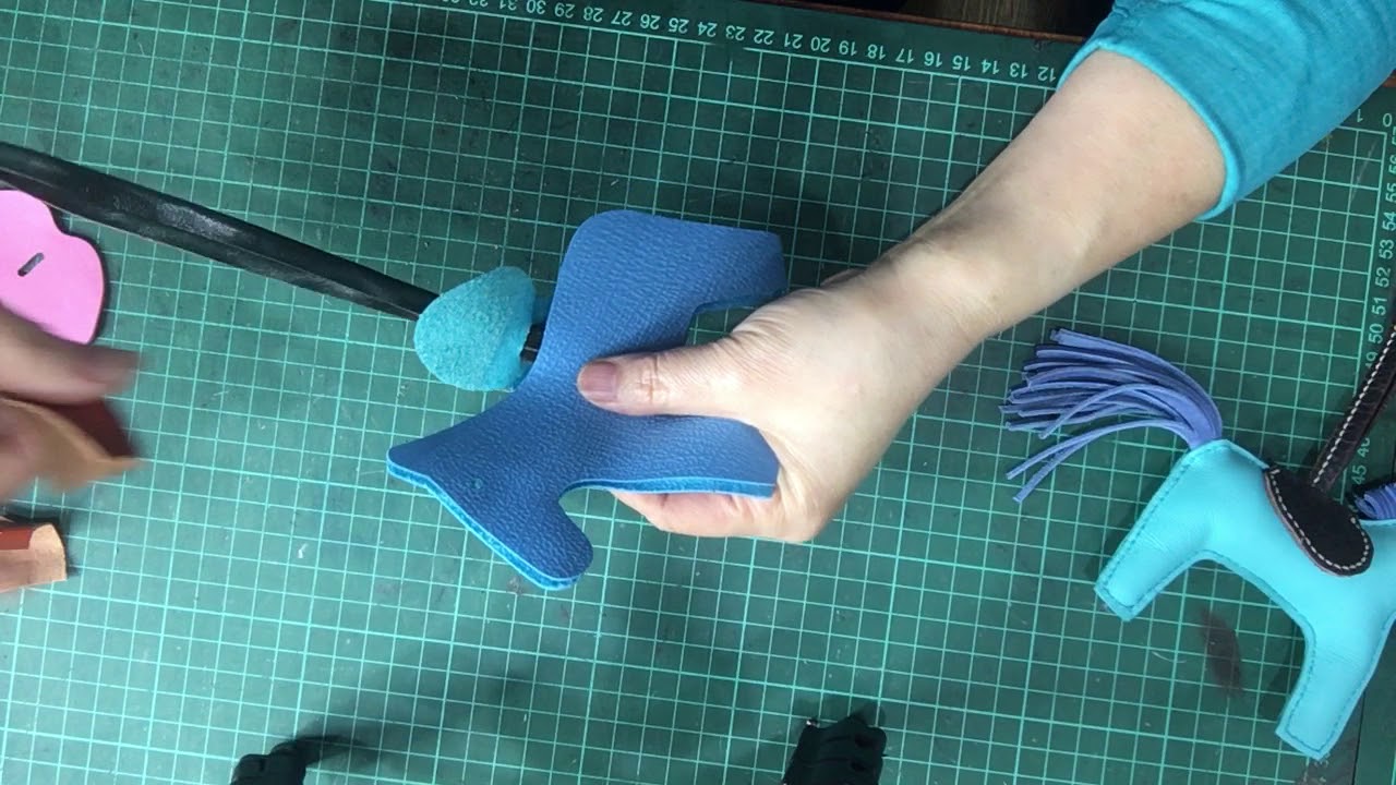 免費H家小馬教學｜diy｜皮革工藝｜手作皮革｜畢業禮物｜生日禮物