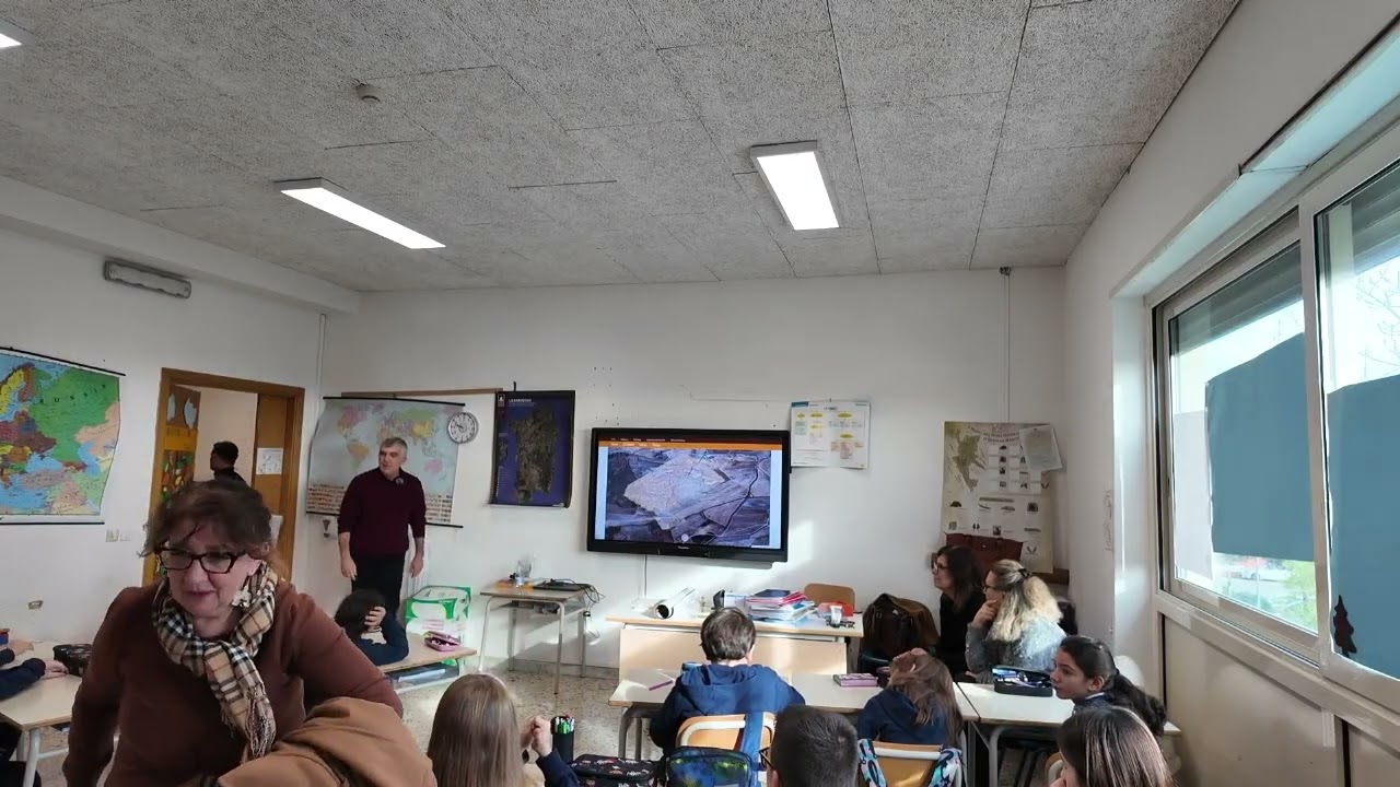 Capoterra, 27 gen 2026, Maestro Fabio e maestra Liliana e le domande più estemporanee dei bambini