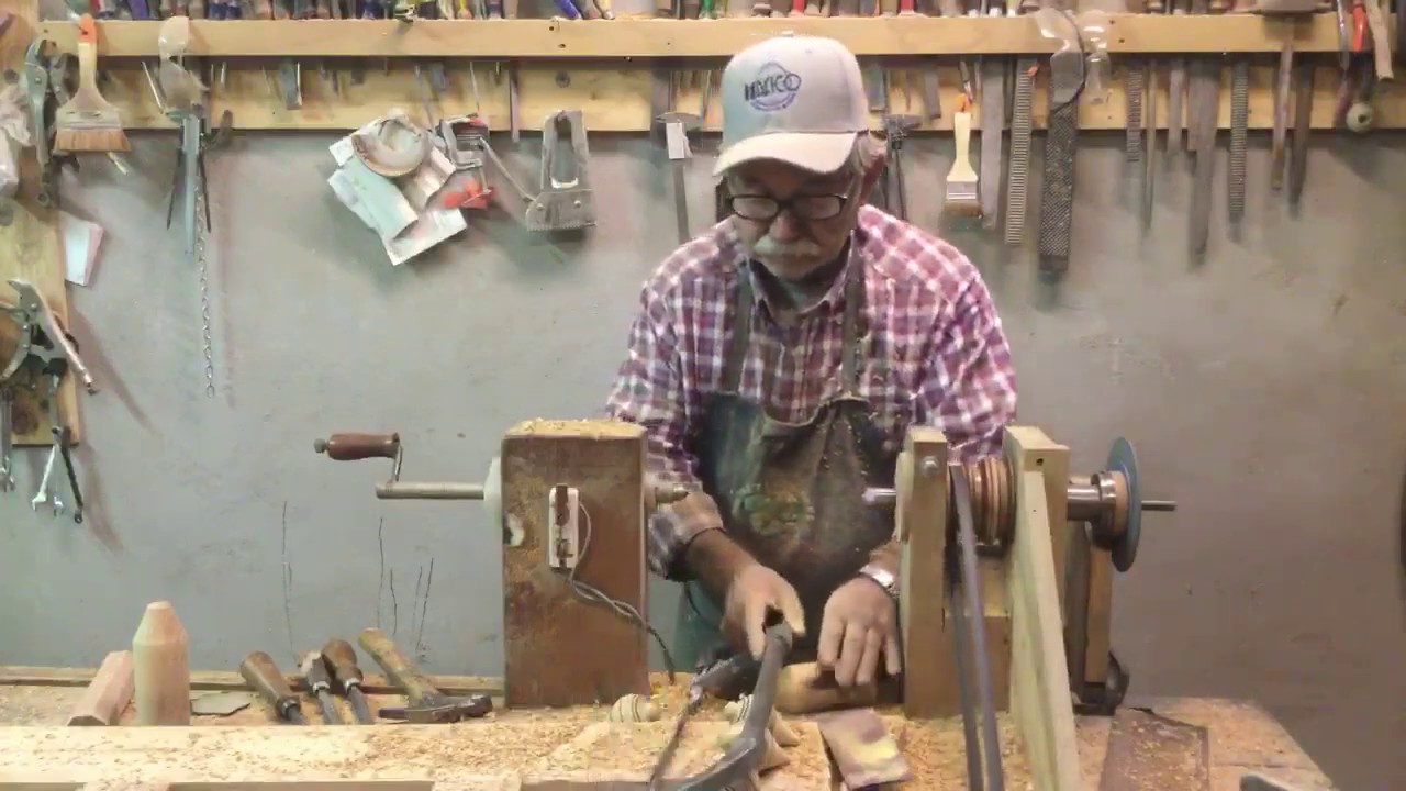 ASÍ SE FABRICAN TROMPOS Y BALEROS DE MADERA EN LA PIEDAD