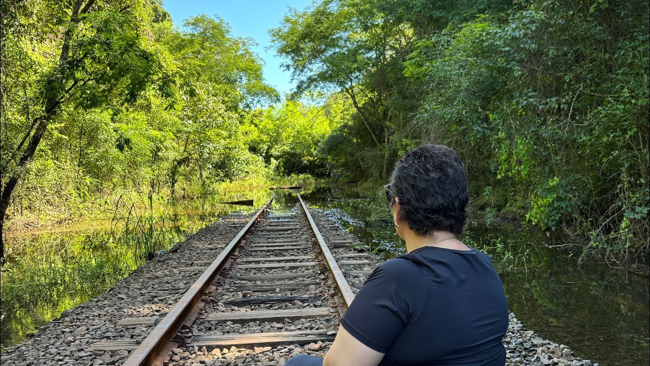 COMO ESTÁ O VIADUTO 13 ?
