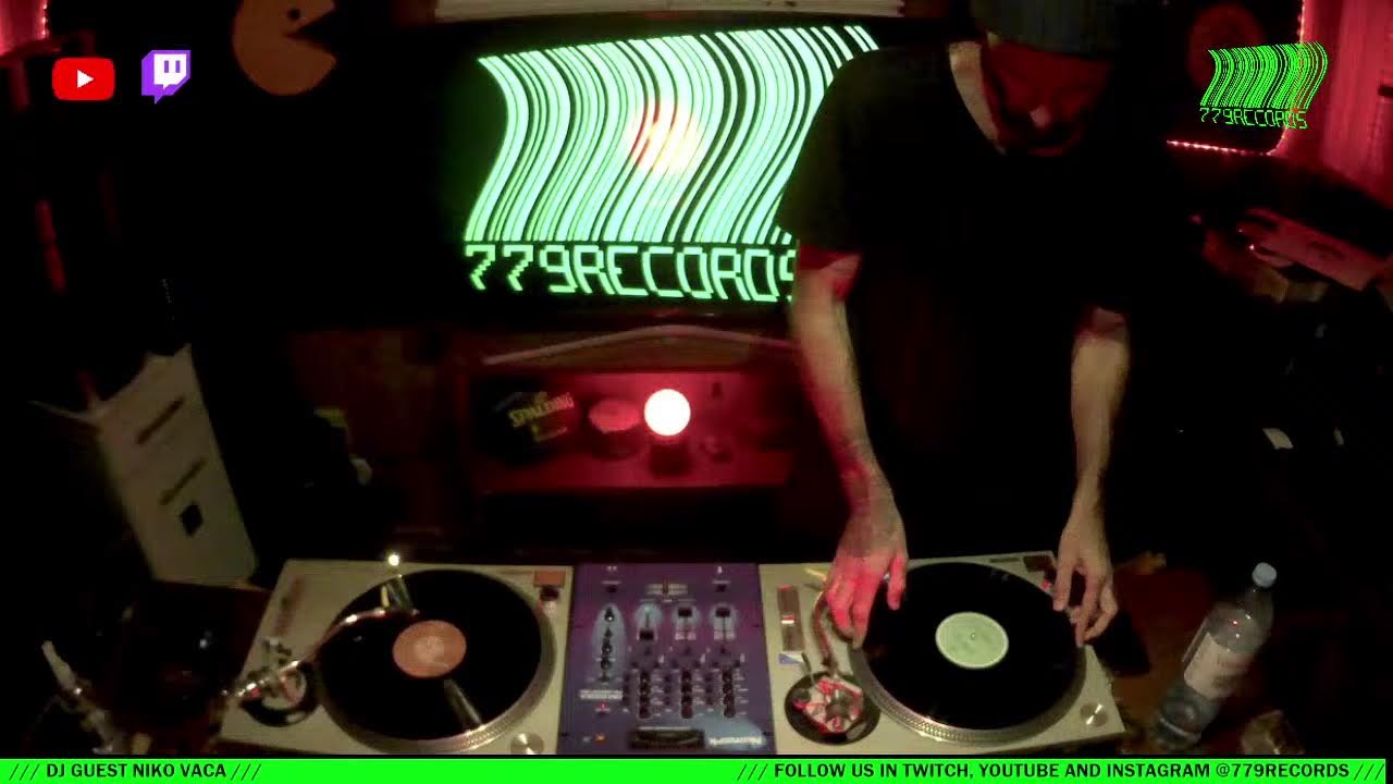 Niko Vaca Vinyl Only Mix 044 @ 779 Records #minimaltechno #vinylonly #microhouse
