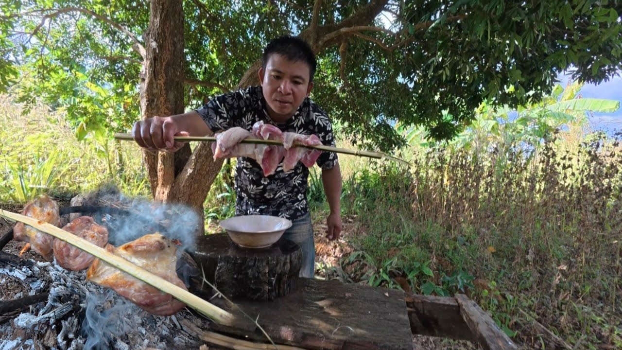 ออกมาก้นมันอยู่ไฮ่กินปิ้งชี้นหมู!!