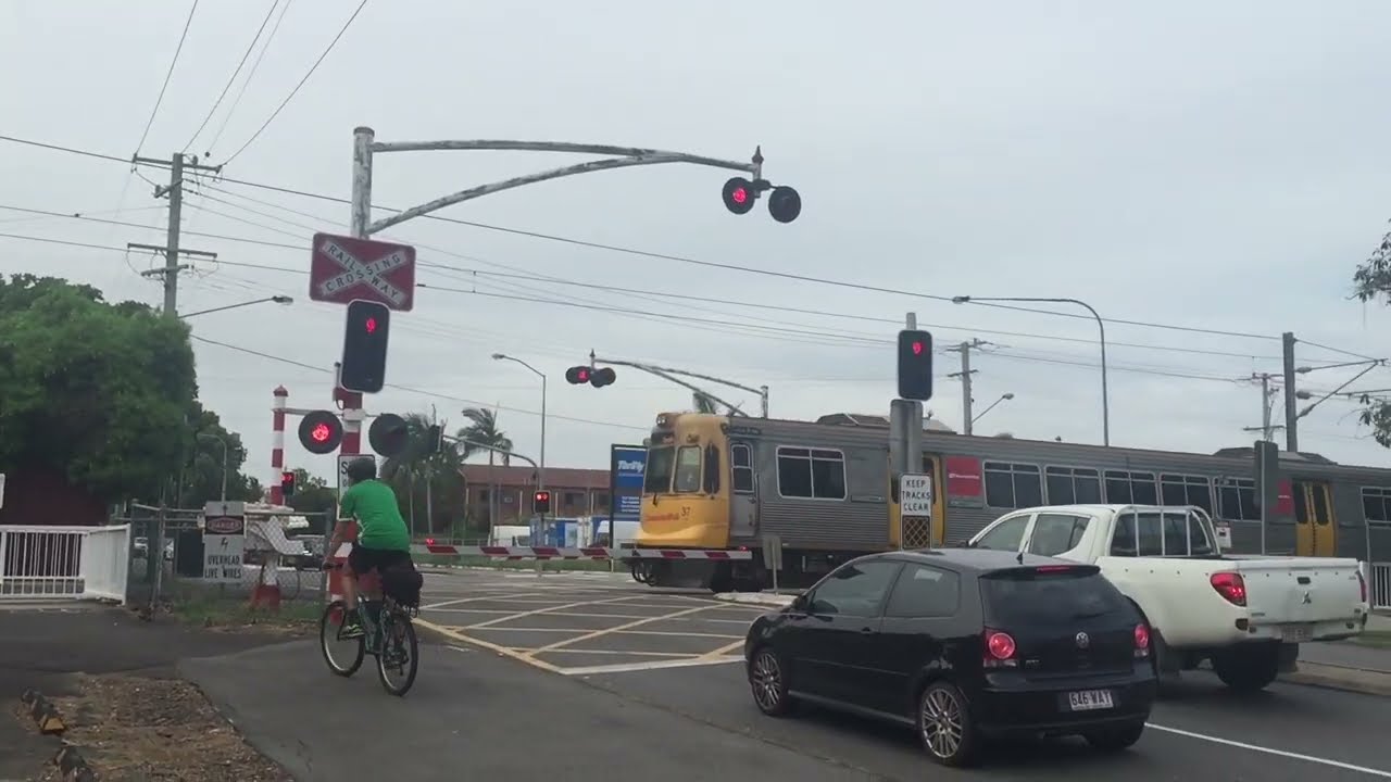 Nudgee Road, Ascot, QLD Railway Crossing