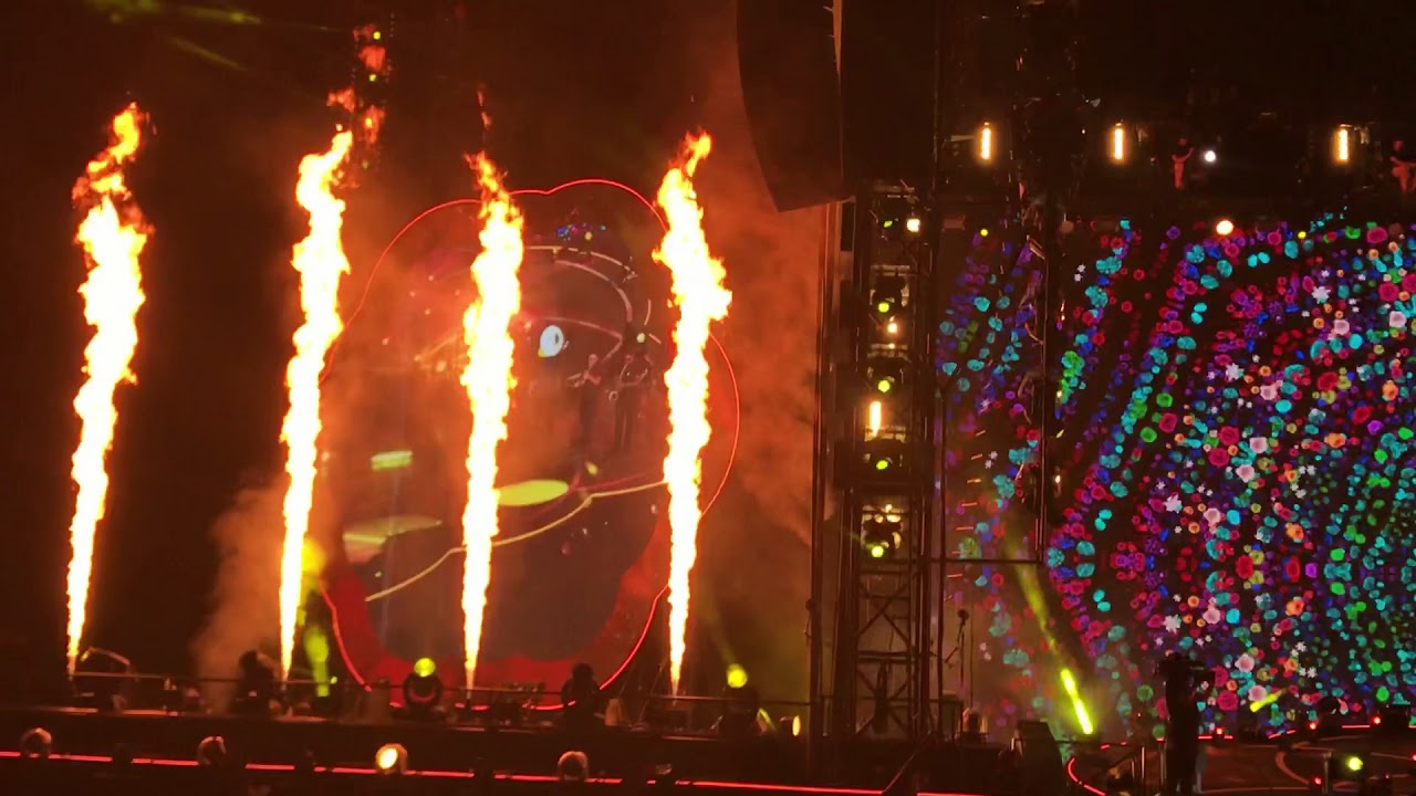 Coldplay Rose Bowl - Oct 6 2017 - Hymn For The Weekend