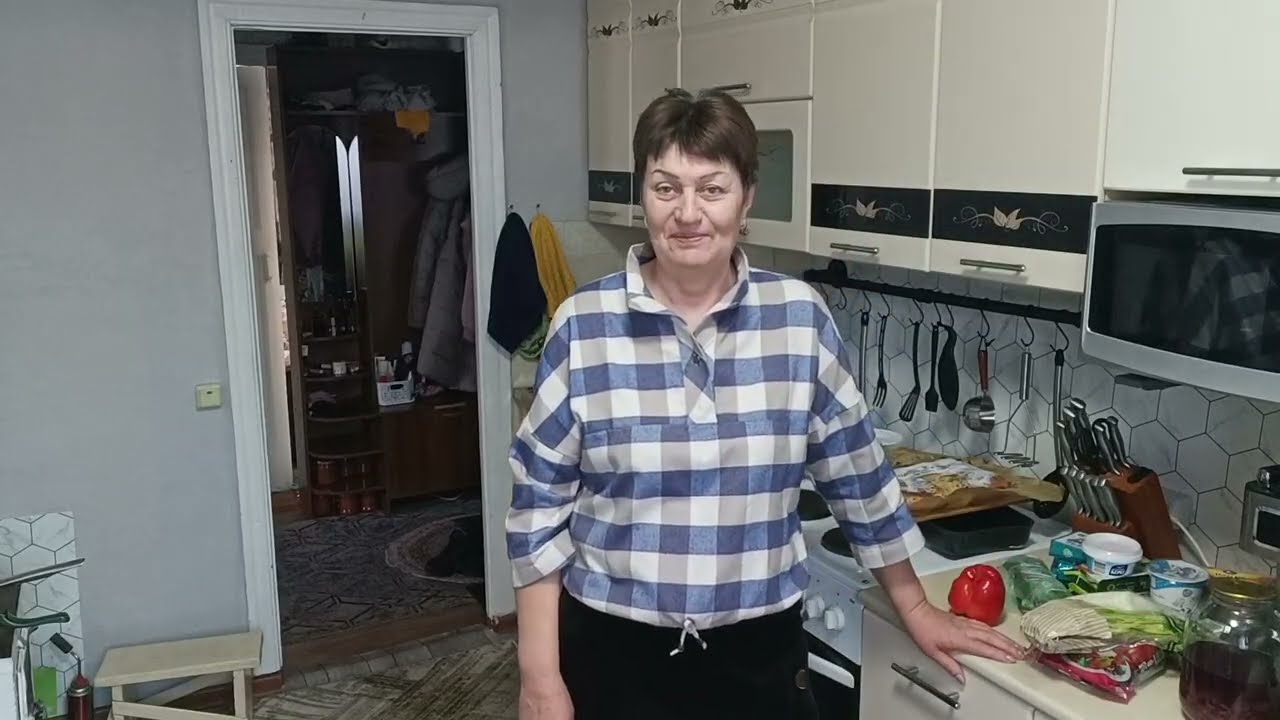 На пенсии 🤗 Хлопочу на кухне/,Сын повез закупаться/