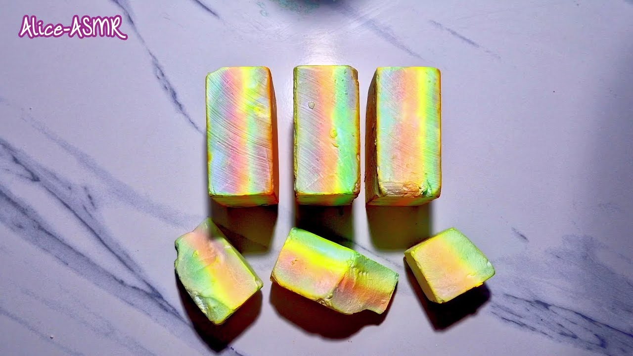 Rainbow Dyed Gym Chalk | CRISPY OVERLOAD