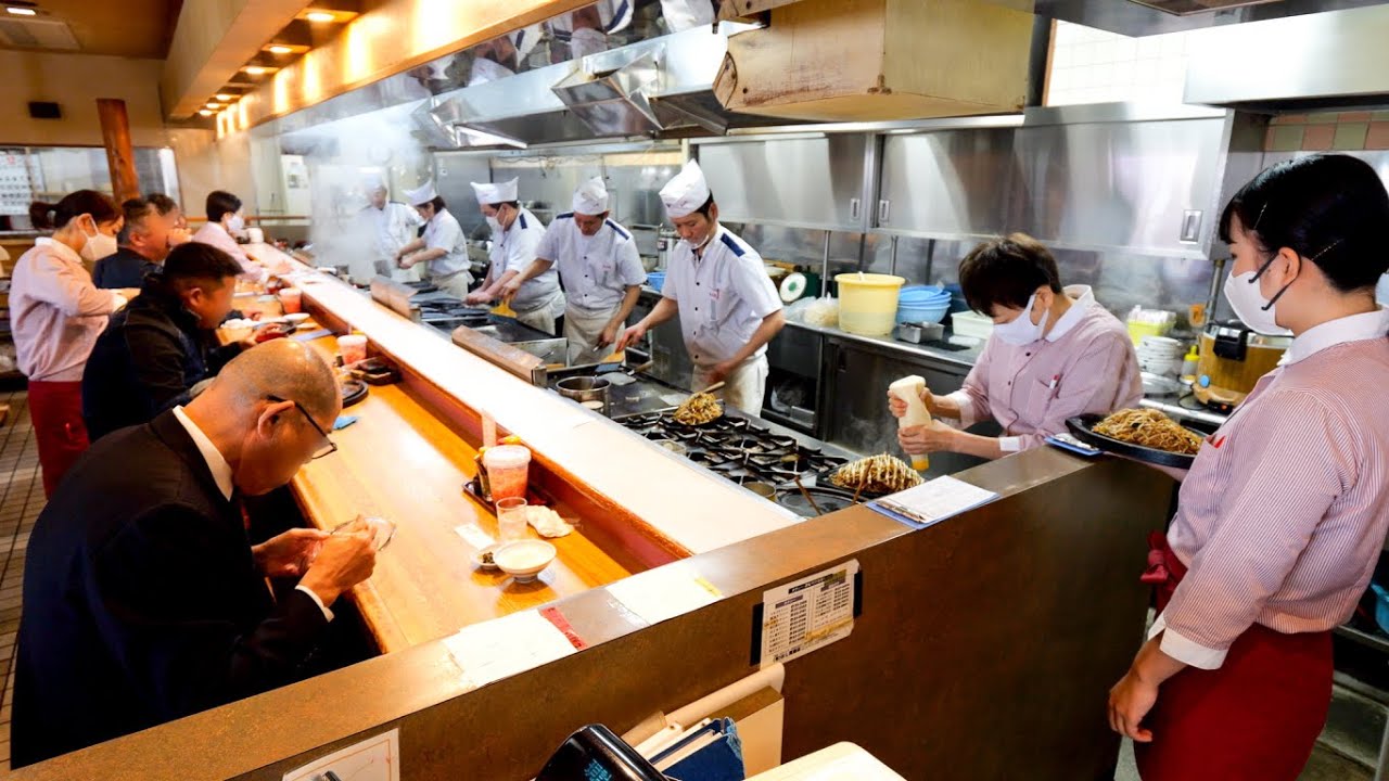 超絶焼きそばラッシュ！驚異的な人気を誇る怪物焼そば専門店がエグい｜Amazing Skill! Teppanyaki Master