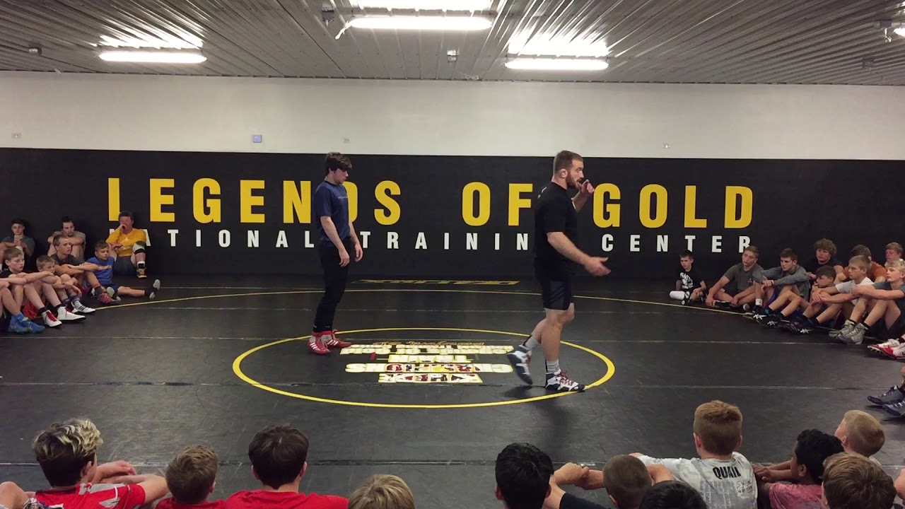 Kyle Snyder Forward Pressure To Snap Down