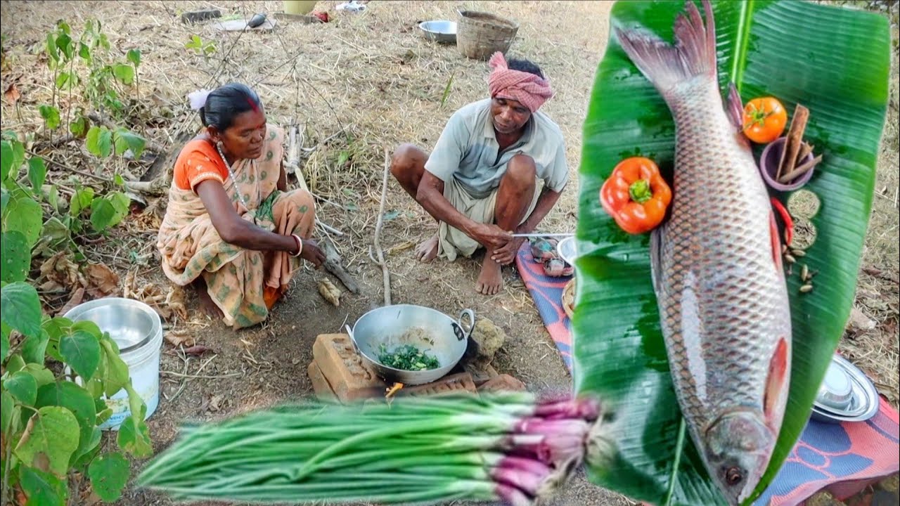 ROHU FISH CURRY and ONION SHAK VAJI cooking & eating by santali tribe couple