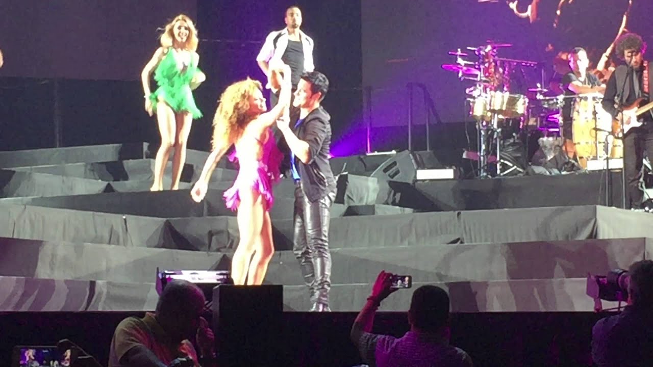 Chayanne Bailando Pegados #EnTodoEstareTour Miami 8/1/15